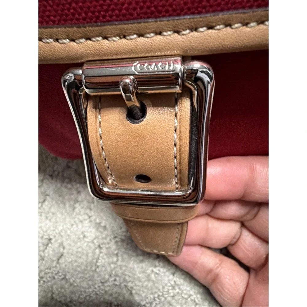 COACH Voyager Red & Tan Canvas‎ /Leather Messenger Laptop Bag School Work Travel